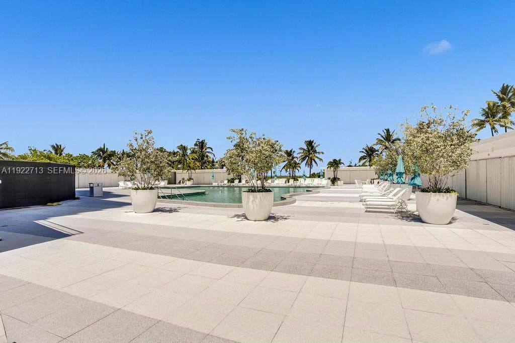 IMPERIAL HOUSE CONDO · #5D in Miami Beach - Photo 17