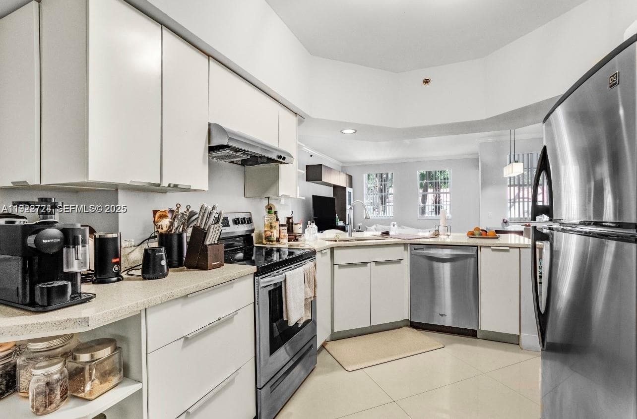 Village By the Bay · #4104 in Aventura - Photo 2