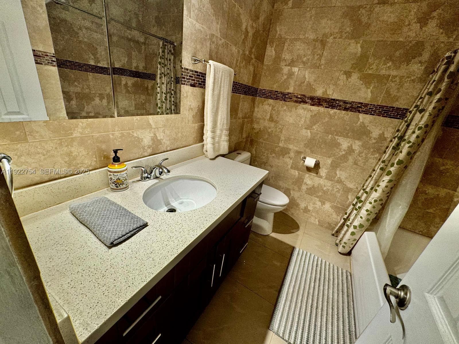 Beverly Hills Condo · #H236 in Hollywood - Photo 13