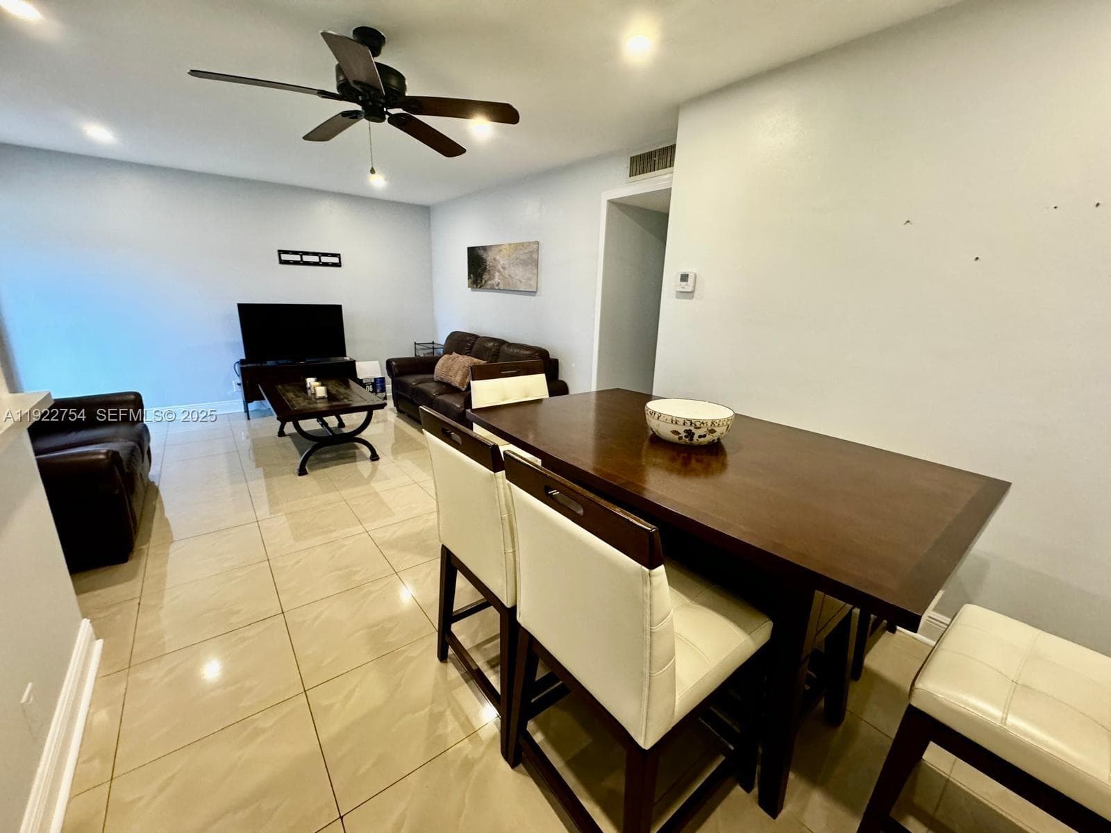 Beverly Hills Condo · #H236 in Hollywood - Photo 7