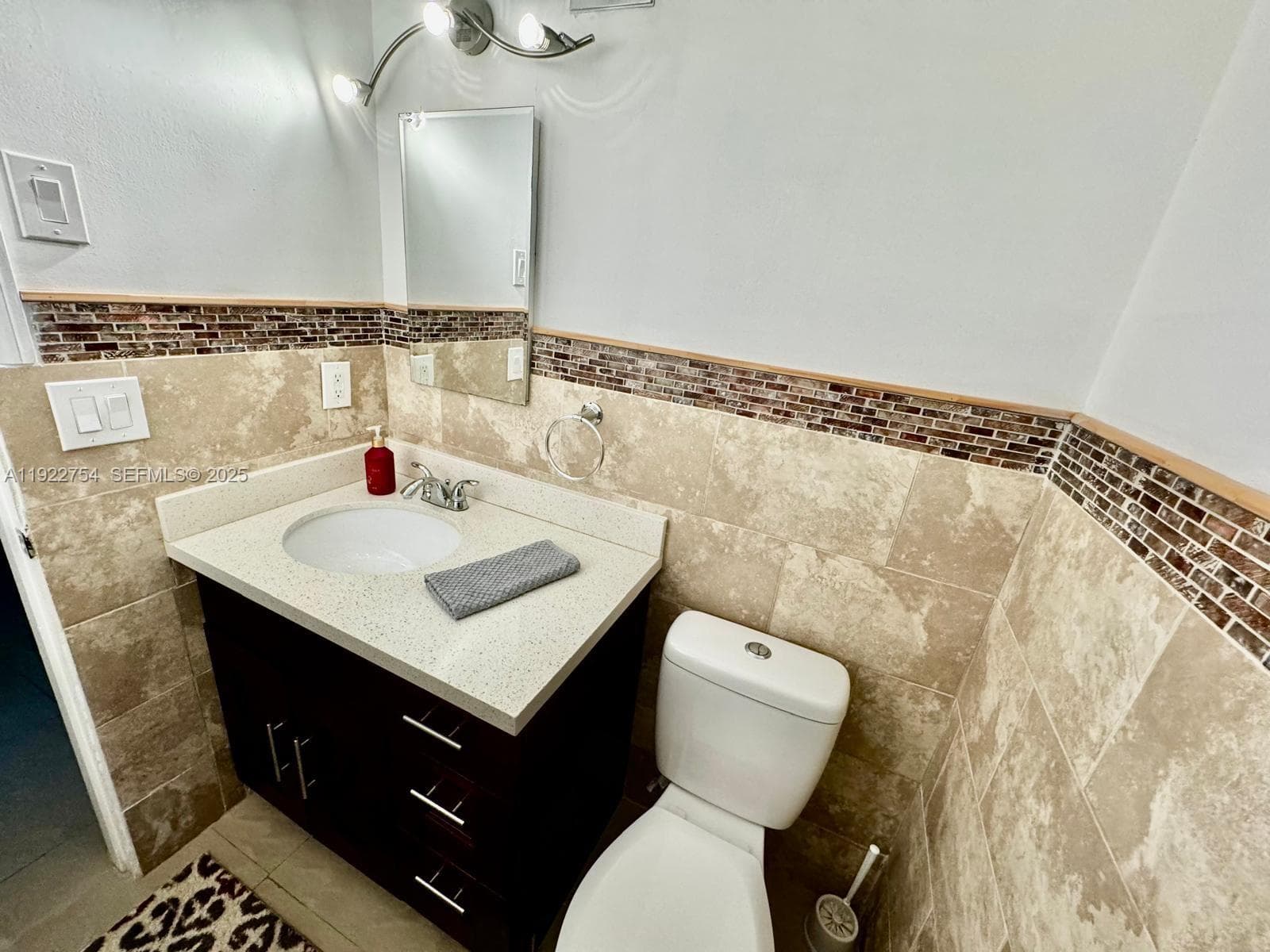Beverly Hills Condo · #H236 in Hollywood - Photo 15