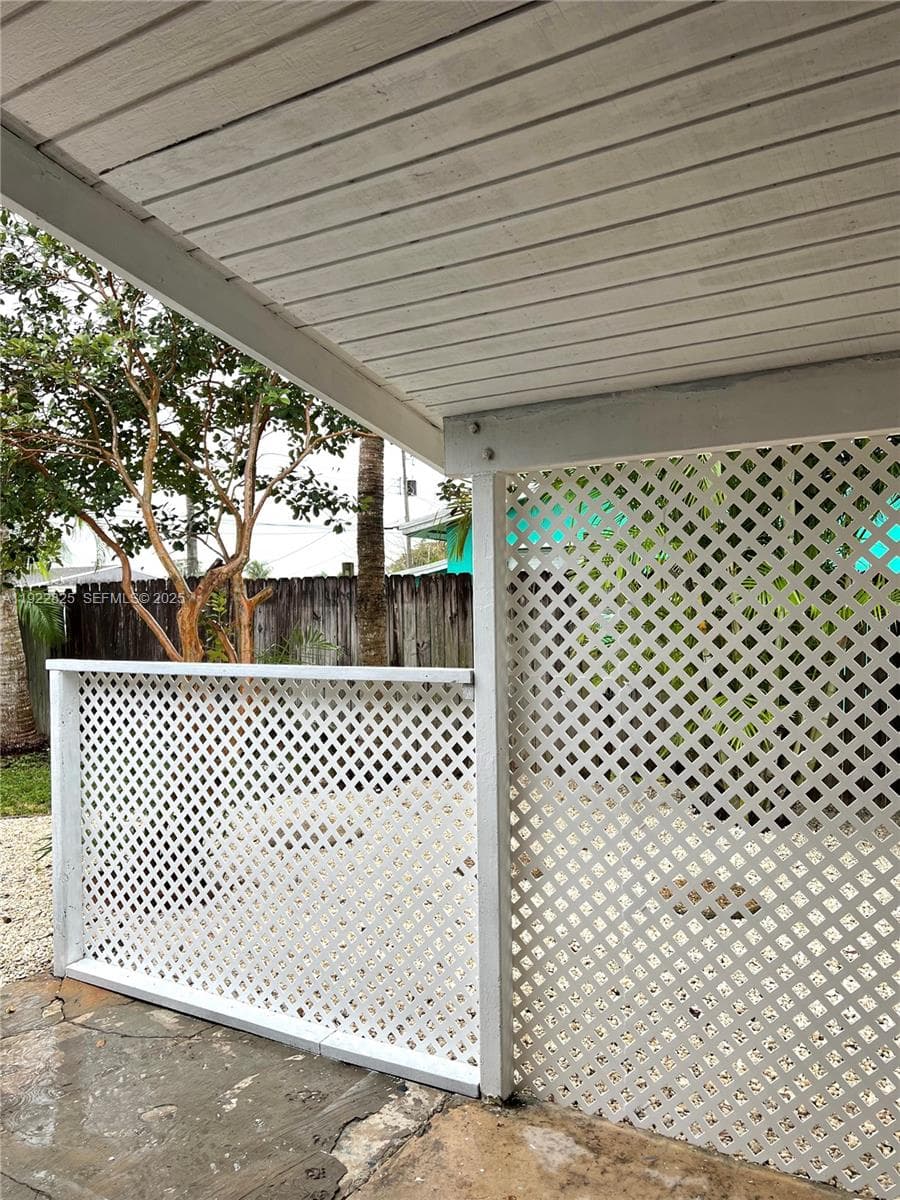 9710 SW SW 161 ST photo 9