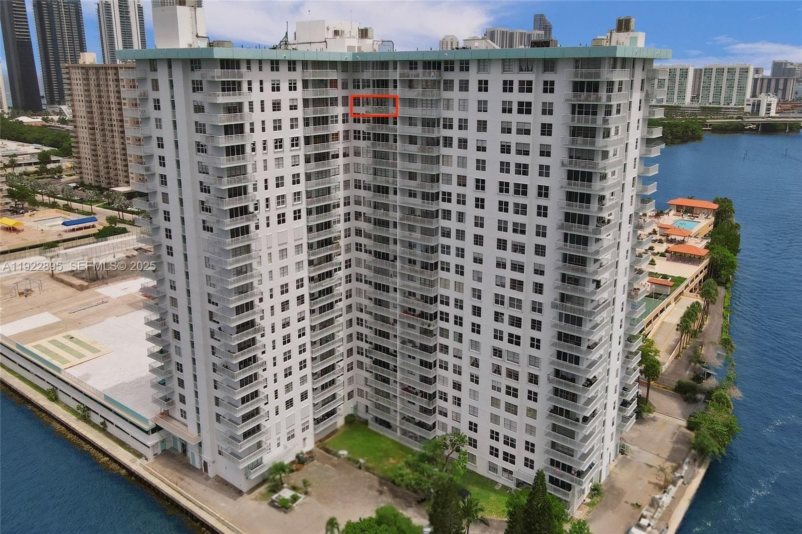 WINSTON TOWERS 500 · #2201 in Sunny Isles Beach - Photo 3