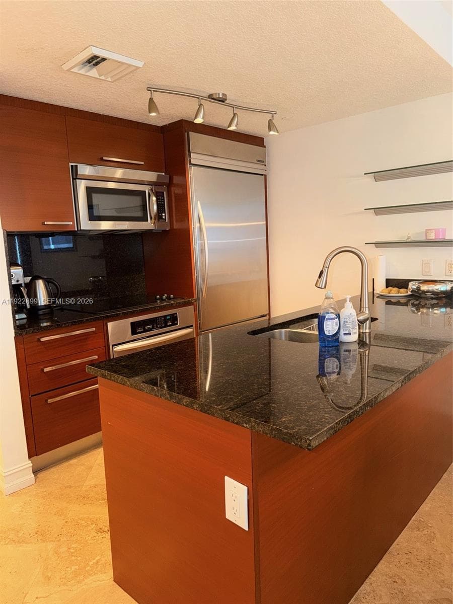 Beach Club Three · #LP4206 in Hallandale Beach - Photo 14