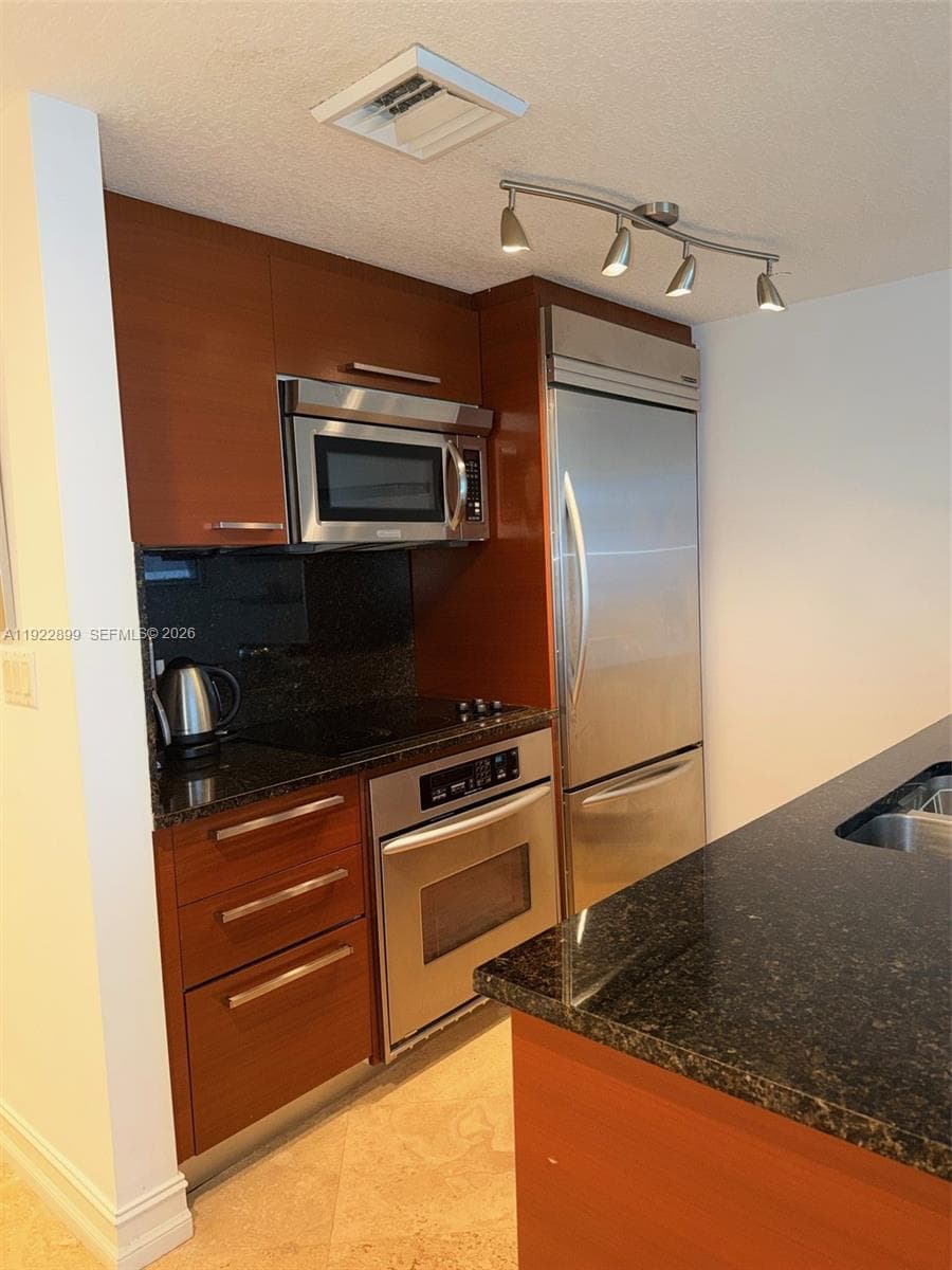 Beach Club Three · #LP4206 in Hallandale Beach - Photo 15