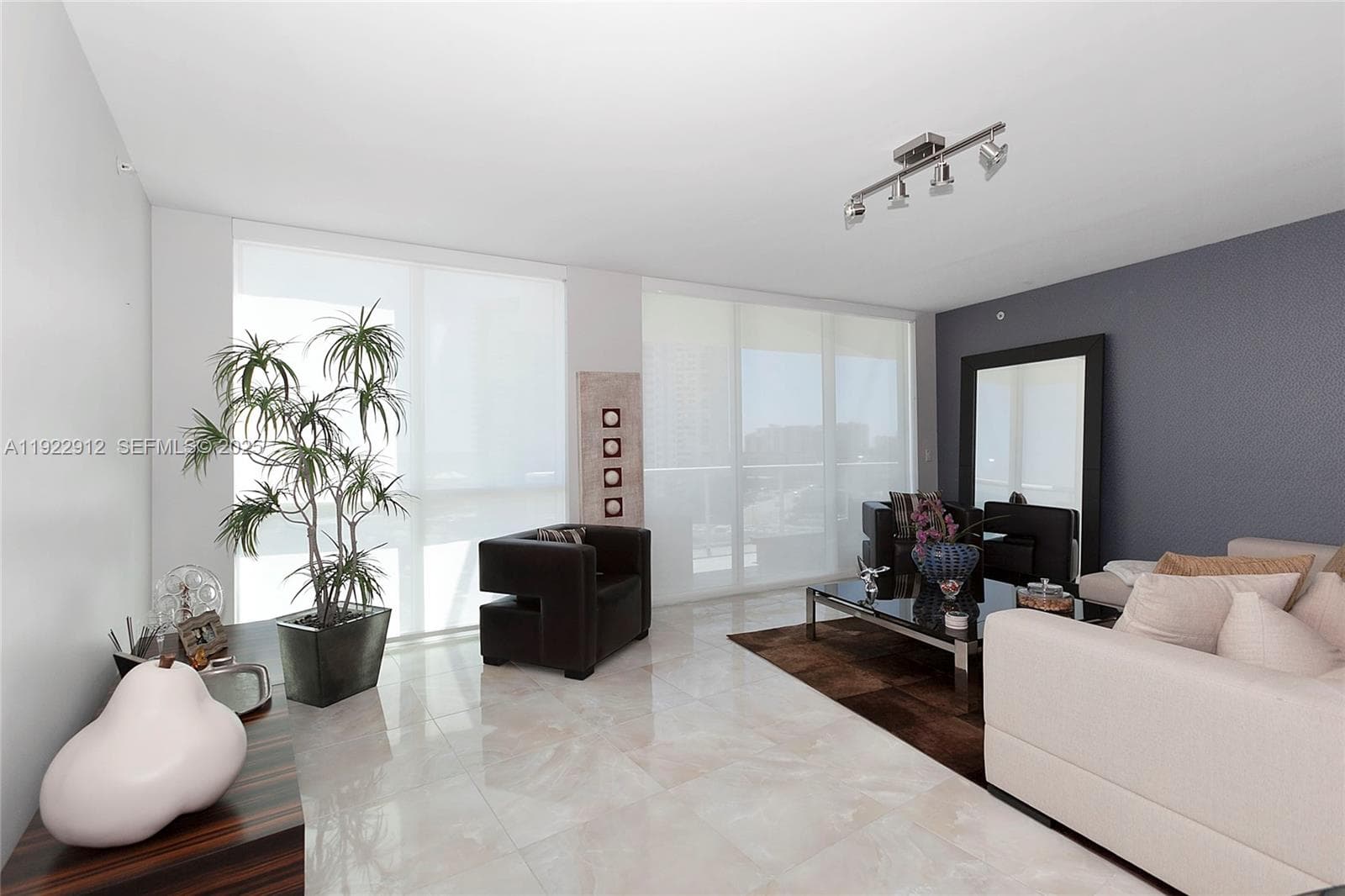 PLAZA AT OCEANSIDE (THE) · #705 in Pompano Beach - Photo 9