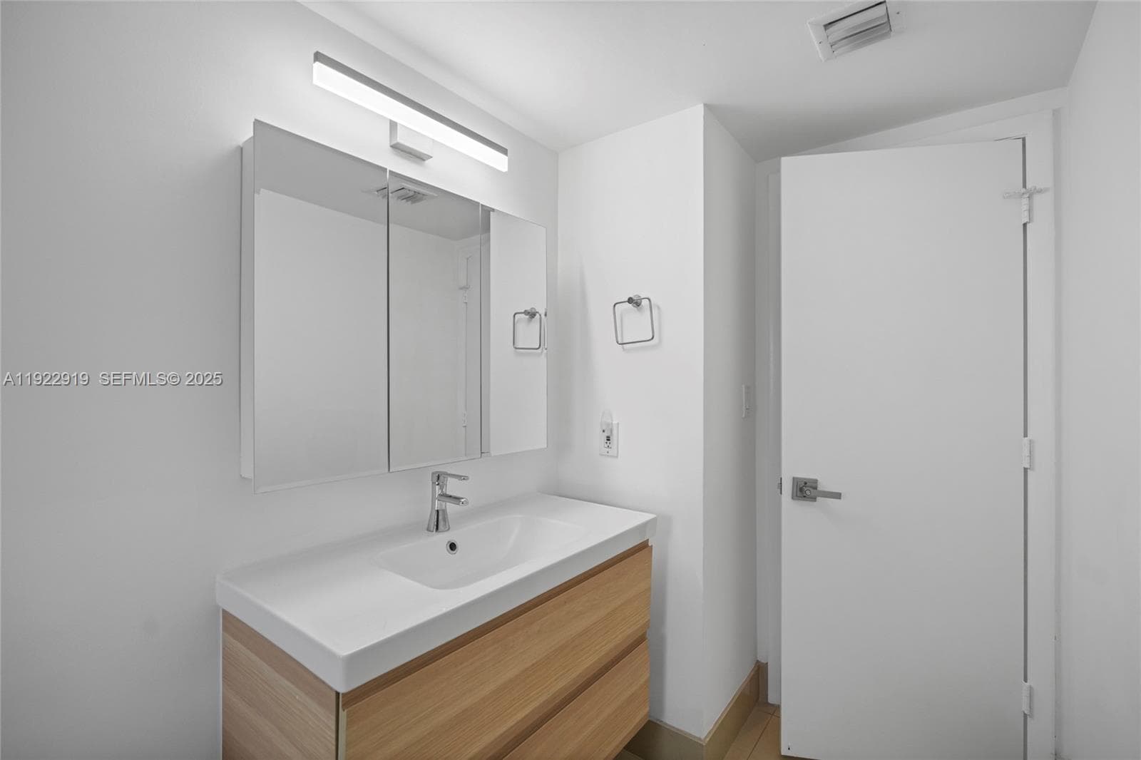 1000 ISL BLVD WILLIAMS IS · #504 in Aventura - Photo 27