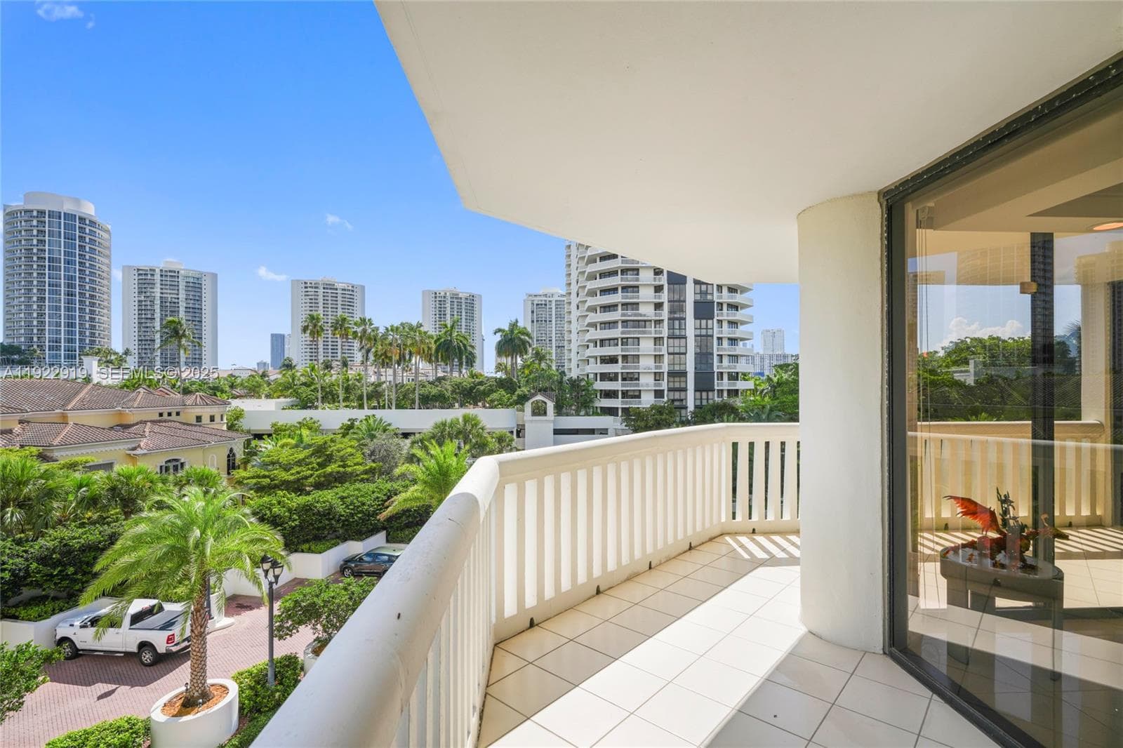 1000 ISL BLVD WILLIAMS IS · #504 in Aventura - Photo 36