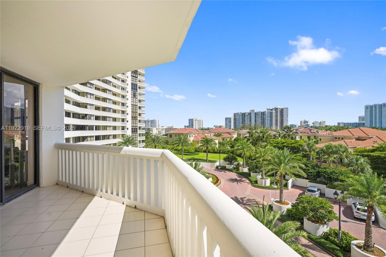 1000 ISL BLVD WILLIAMS IS · #504 in Aventura - Photo 38