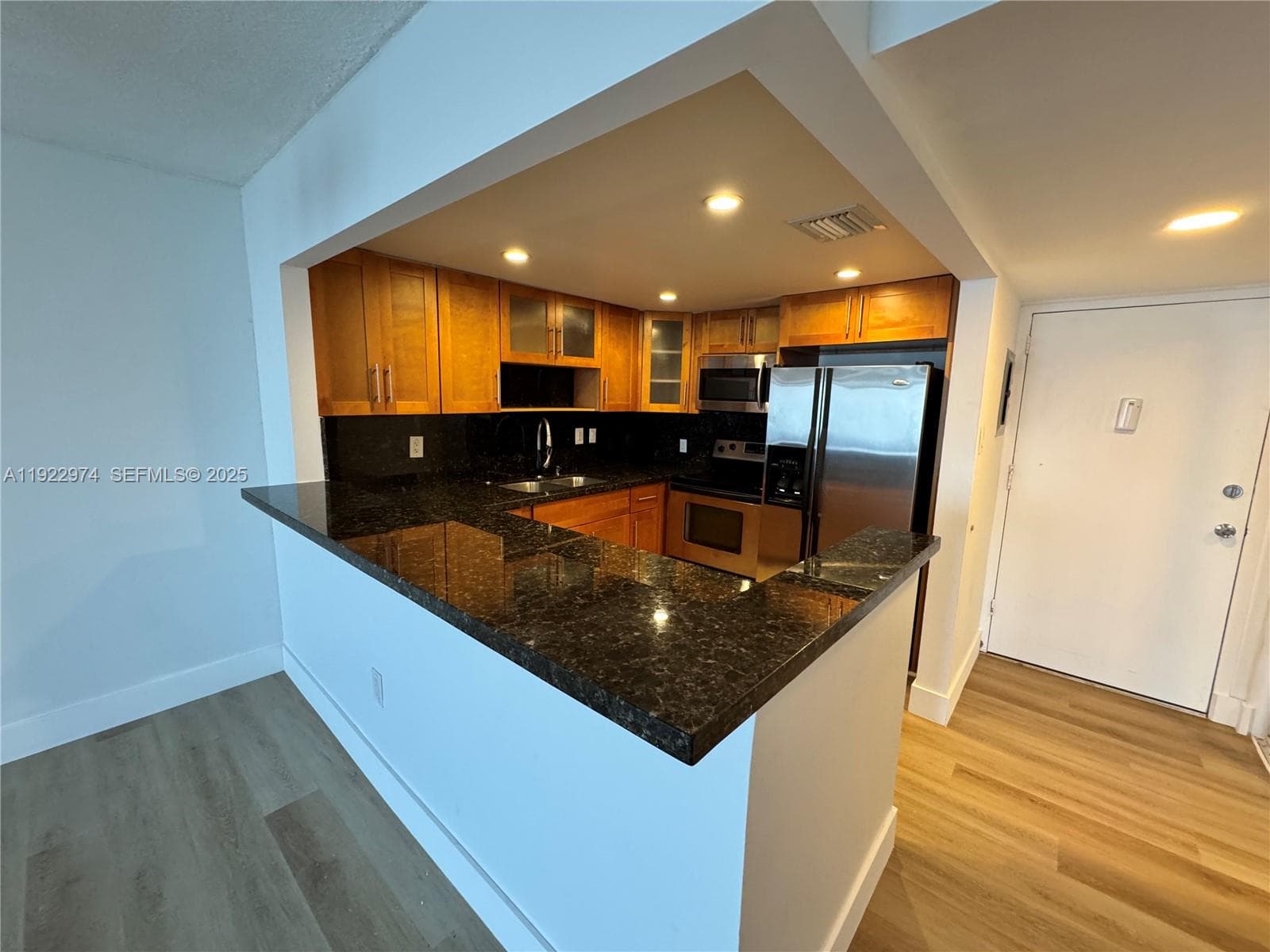 THE ISLANDER CLUB CONDO · #602 in North Bay Village - Photo 8