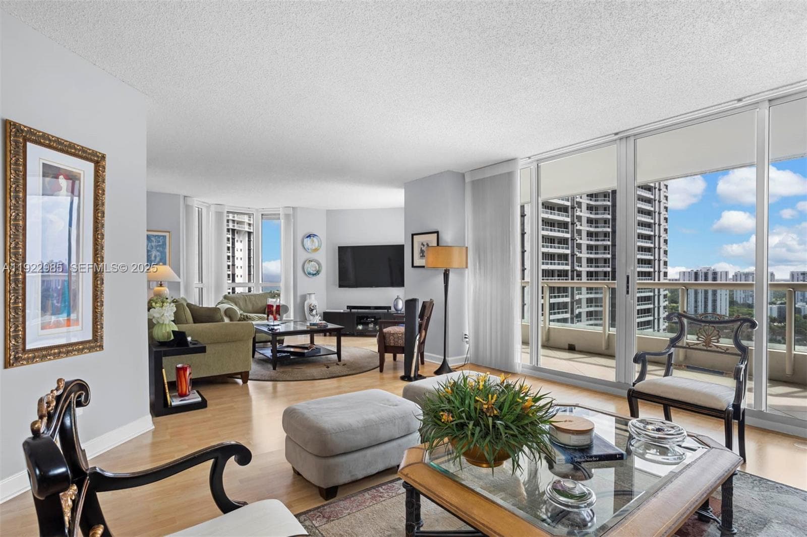 THE POINT NORTH TOWER · #2403 in Aventura - Photo 8