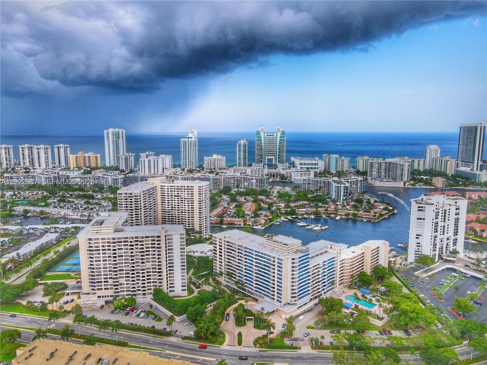 OLYMPUS CONDO PHASE · #1520 in Hallandale Beach - Photo 21