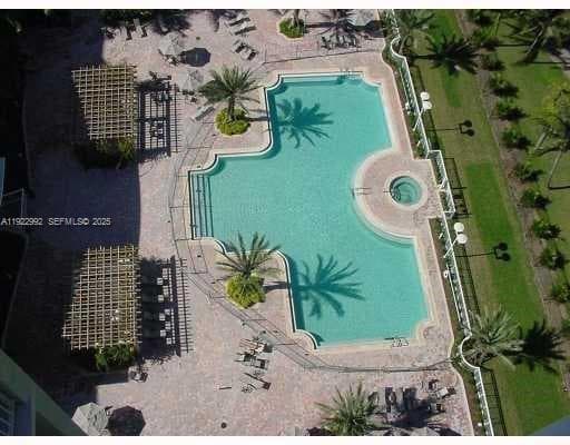 DUO Condos · #1004E in Hallandale Beach - Photo 10
