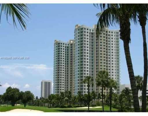 DUO Condos · #1004E in Hallandale Beach - Photo 11