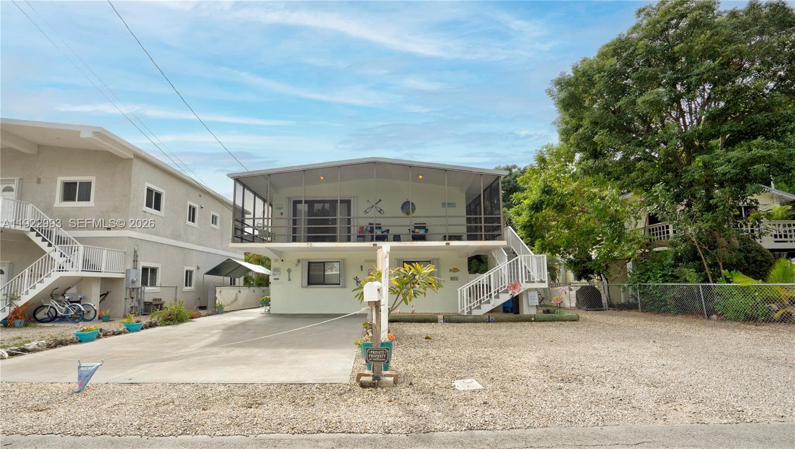 137 Pacific Ave photo 3