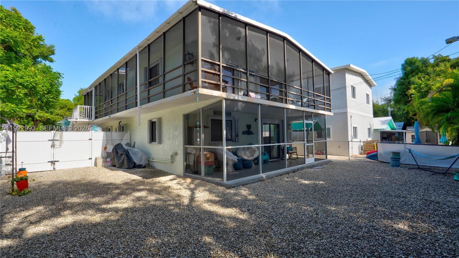 137 Pacific Ave photo 34