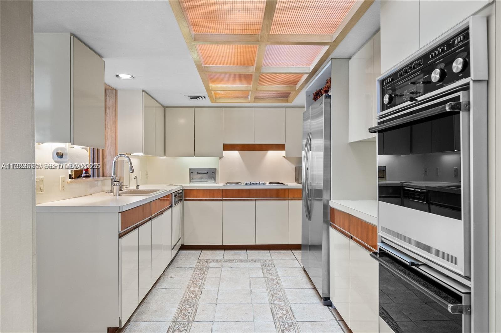JOCKEY CLUB CONDO UNIT II · #227 in Miami - Photo 43