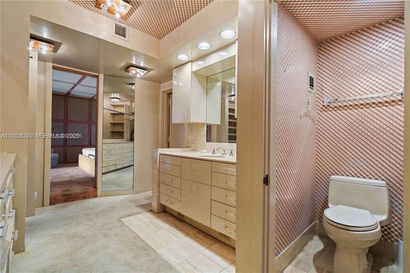 JOCKEY CLUB CONDO UNIT II · #227 in Miami - Photo 20