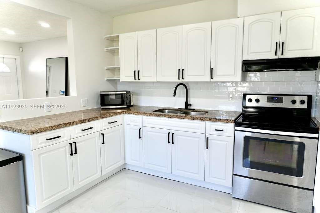 1213 NW 6th Ave #0 photo 9