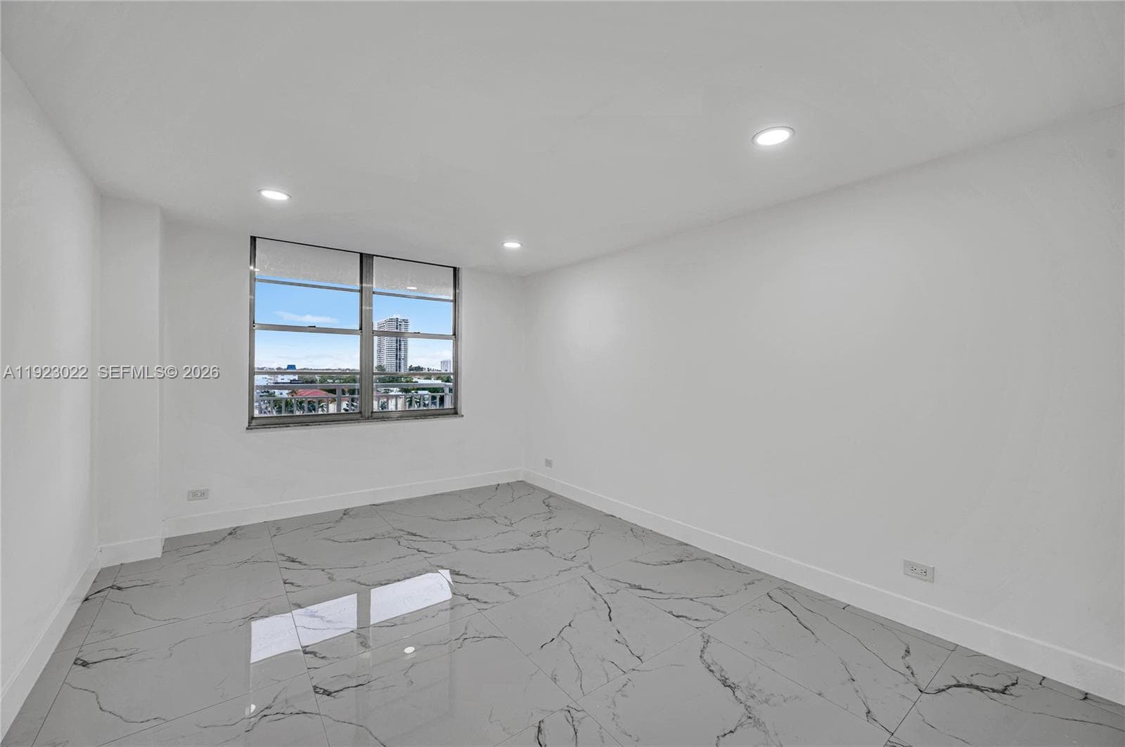 Winston Towers 500 · #820 in Sunny Isles Beach - Photo 6
