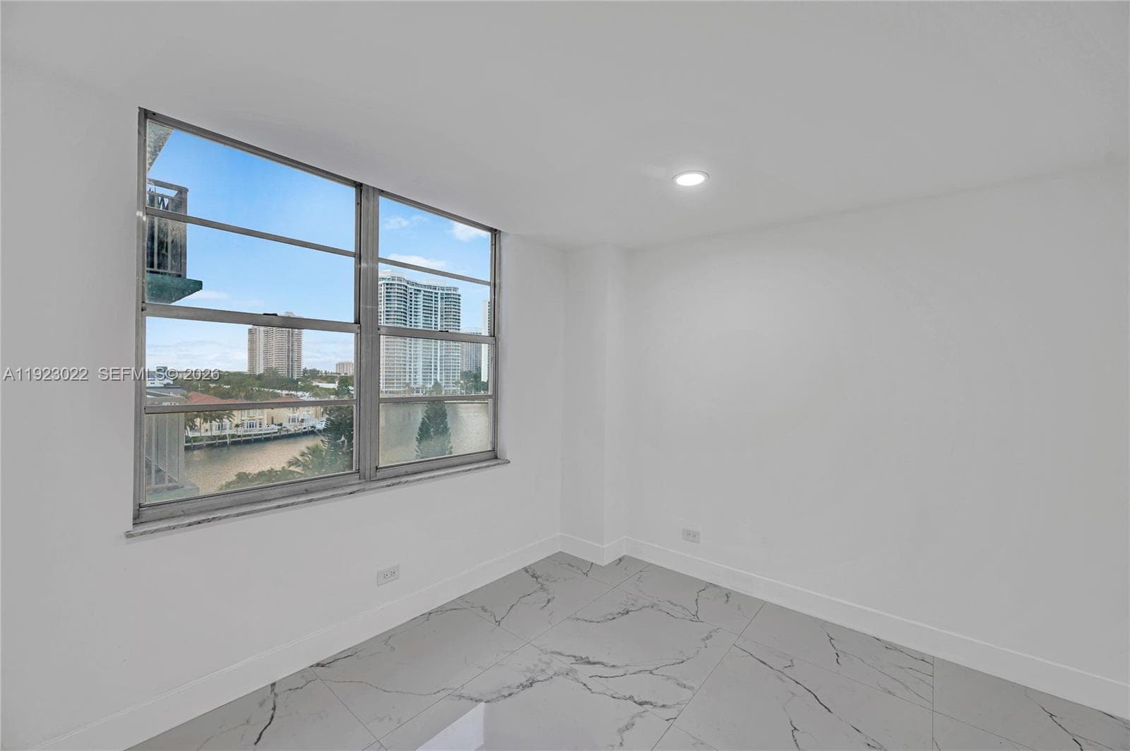 Winston Towers 500 · #820 in Sunny Isles Beach - Photo 7