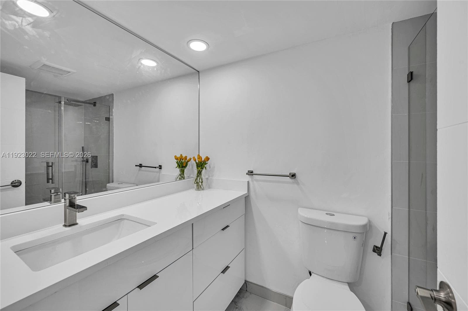Winston Towers 500 · #820 in Sunny Isles Beach - Photo 9