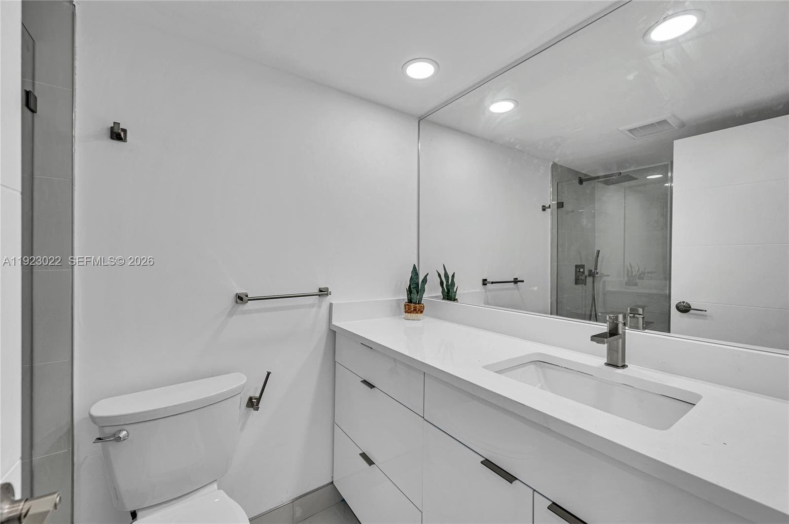 Winston Towers 500 · #820 in Sunny Isles Beach - Photo 10