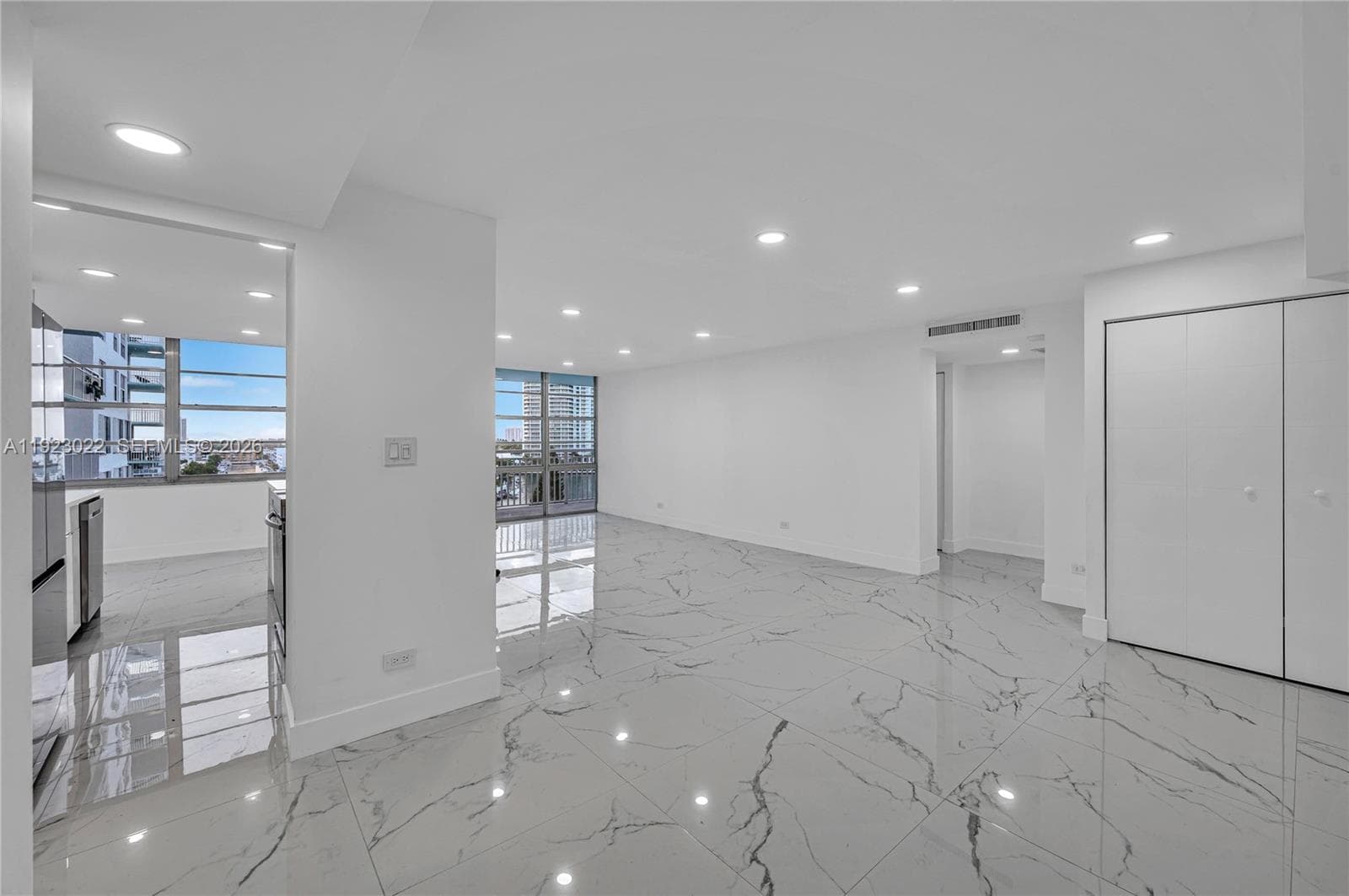 Winston Towers 500 · #820 in Sunny Isles Beach - Photo 4