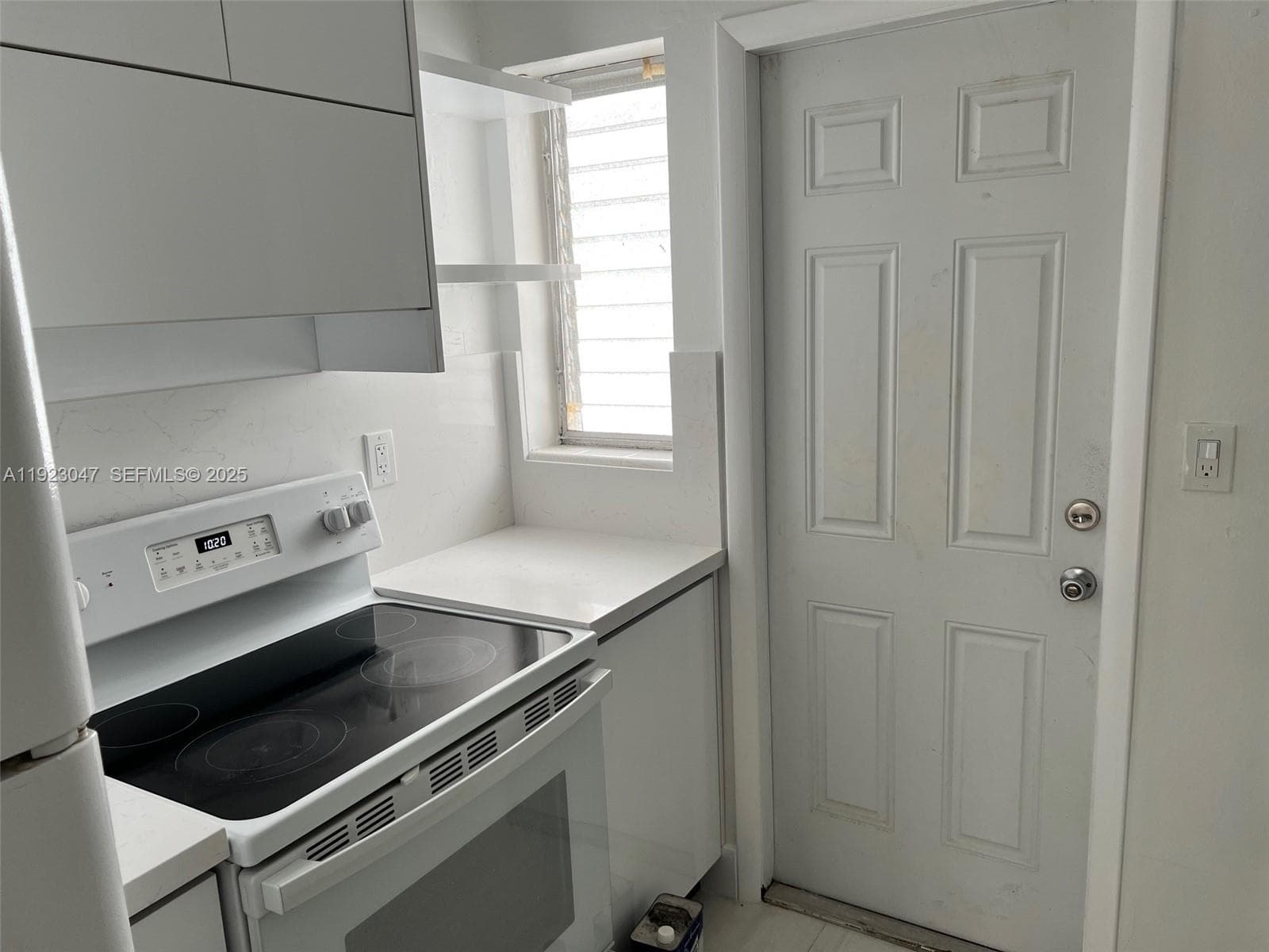 944 CONDOMINIUM · #10 in Miami Beach - Photo 12