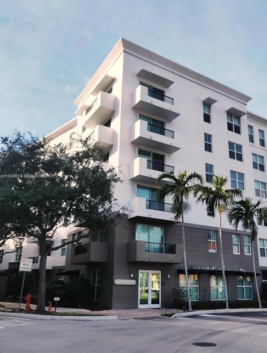 LAUDERDALE ONE CONDO · #309 in Fort Lauderdale - Photo 1