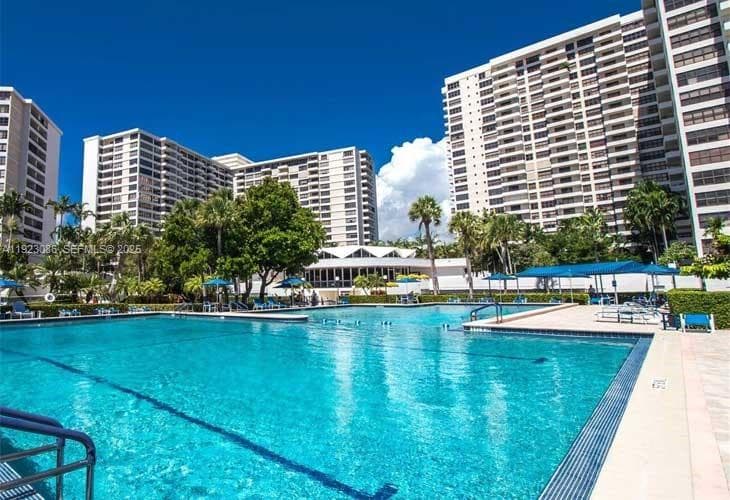 OLYMPUS CONDO PHASE · #1214 in Hallandale Beach - Photo 2
