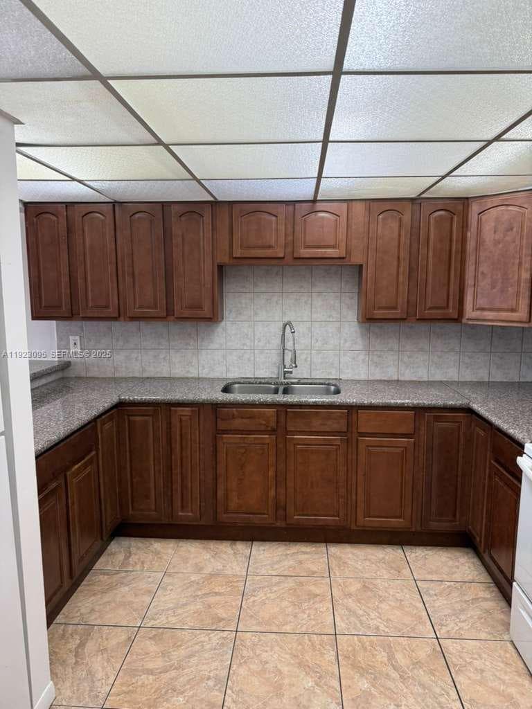 Coral Gate West Condo · #4-226 in Hialeah - Photo 3