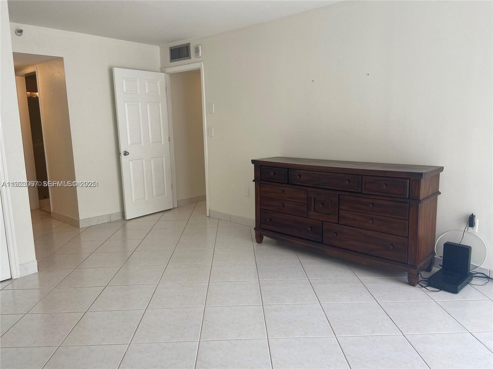 LE TRIANON CONDO · #17B in Miami Beach - Photo 19