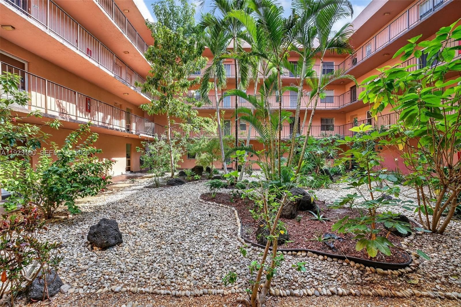 Somerset · #106 in Lauderdale Lakes - Photo 22
