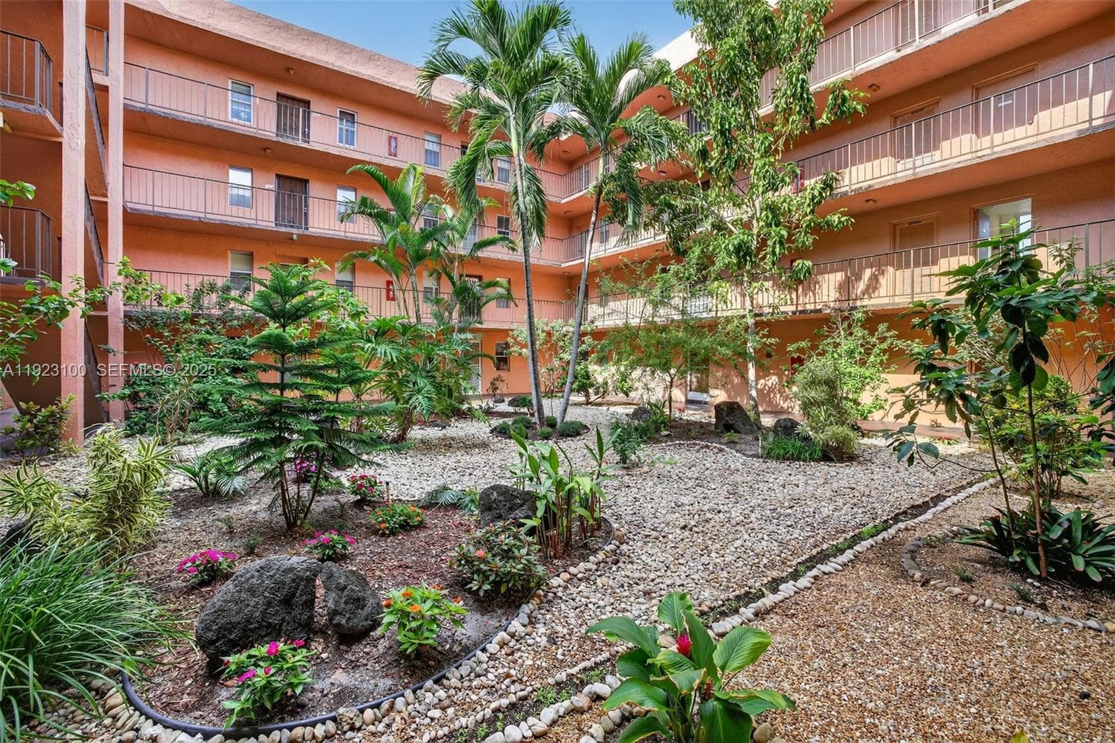 Somerset · #106 in Lauderdale Lakes - Photo 32