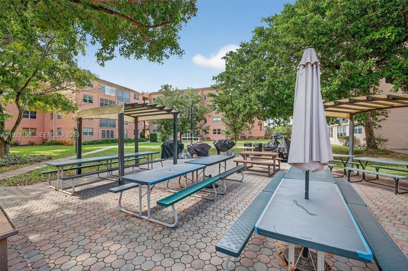 Somerset · #106 in Lauderdale Lakes - Photo 28