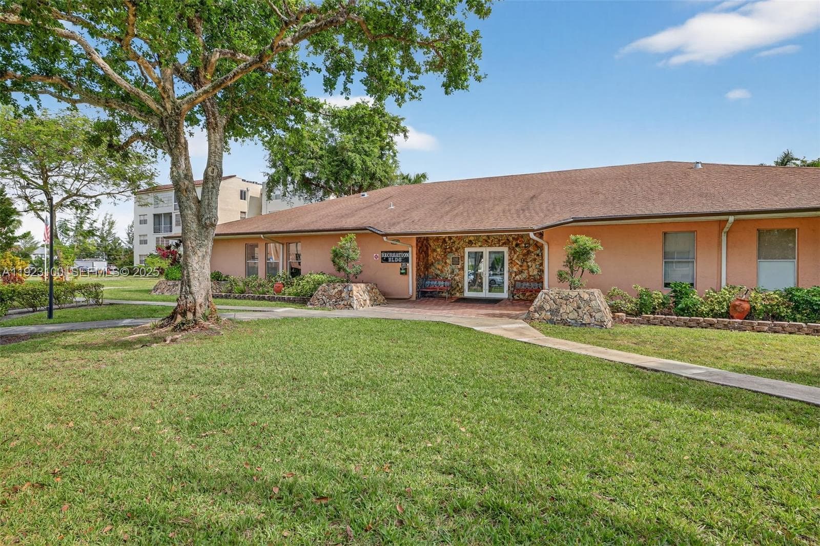 Somerset · #106 in Lauderdale Lakes - Photo 24