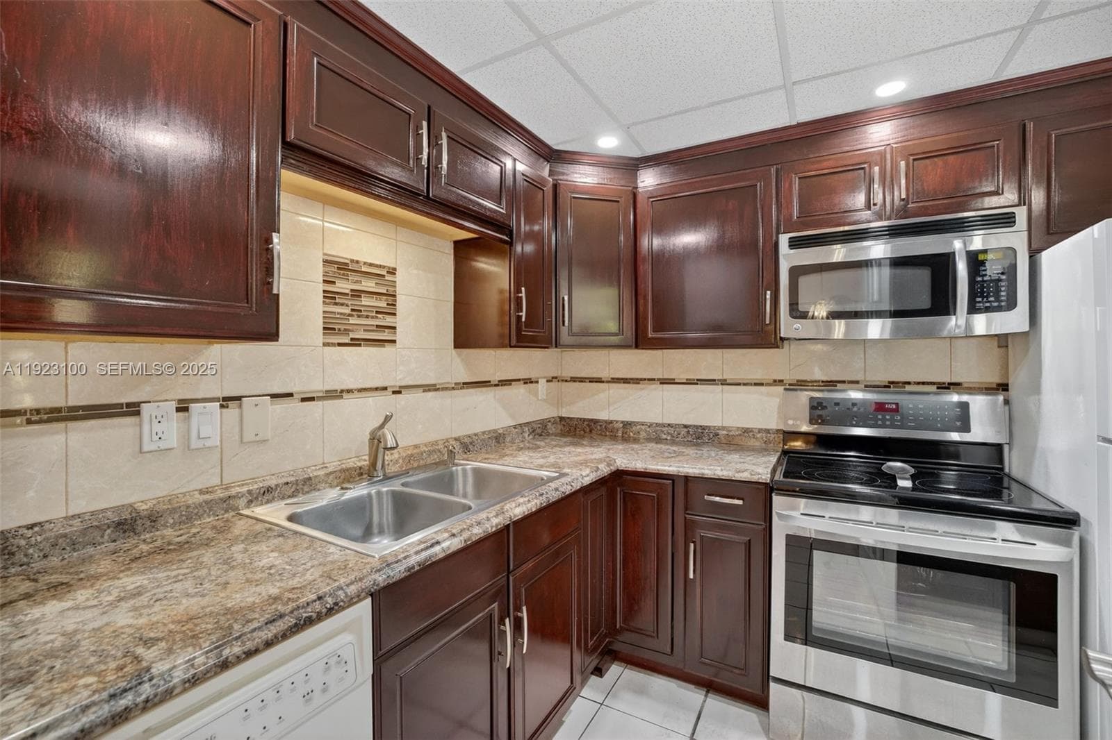 Somerset · #106 in Lauderdale Lakes - Photo 4
