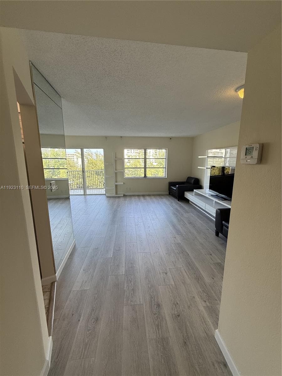 Fairways Riviera · #712 in Hallandale Beach - Photo 14