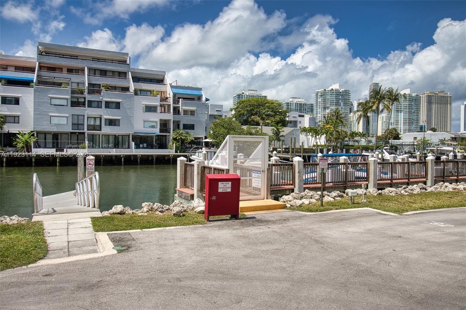 COASTAL TOWERS CONDO · #322 in Sunny Isles Beach - Photo 17
