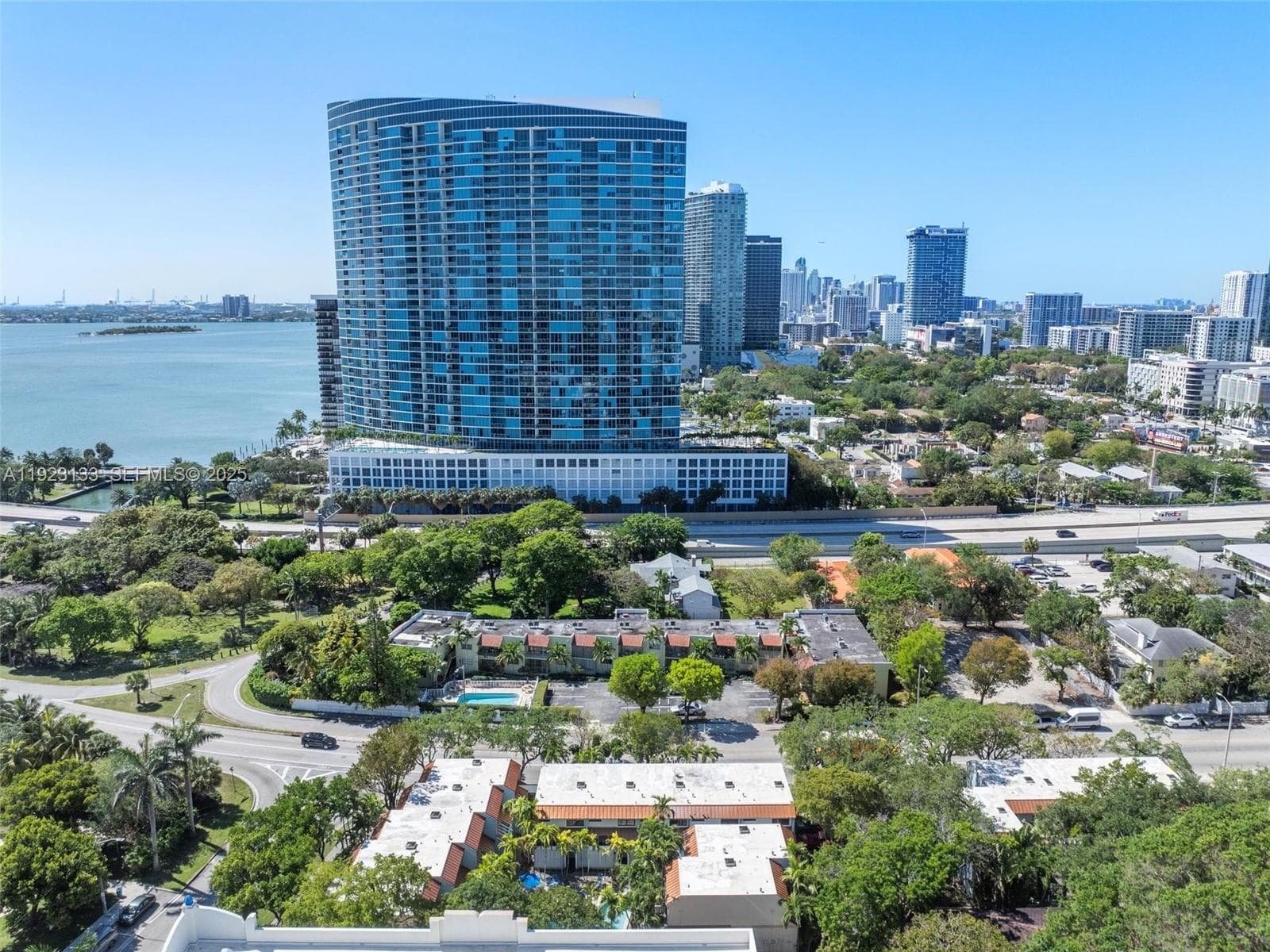 CORONA BAY TOWNHOUSES CON · #10 in Miami - Photo 3