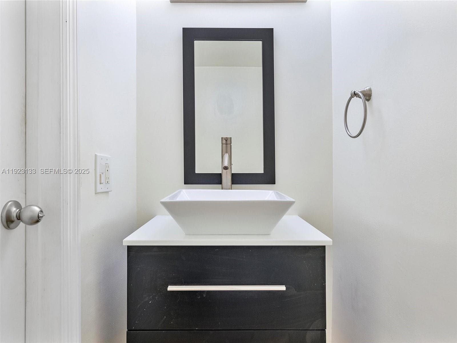 CORONA BAY TOWNHOUSES CON · #10 in Miami - Photo 24