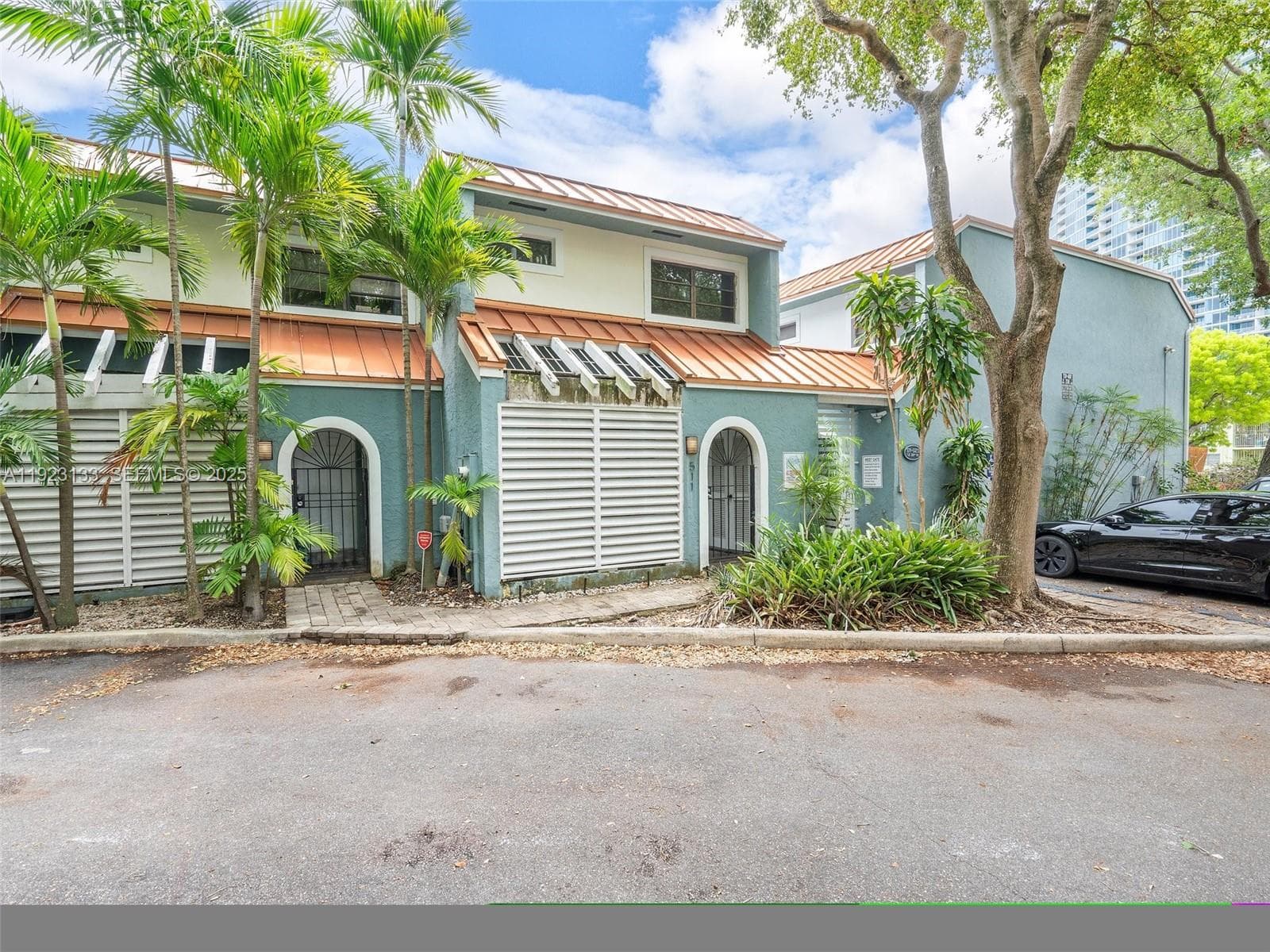 CORONA BAY TOWNHOUSES CON · #10 in Miami - Photo 8