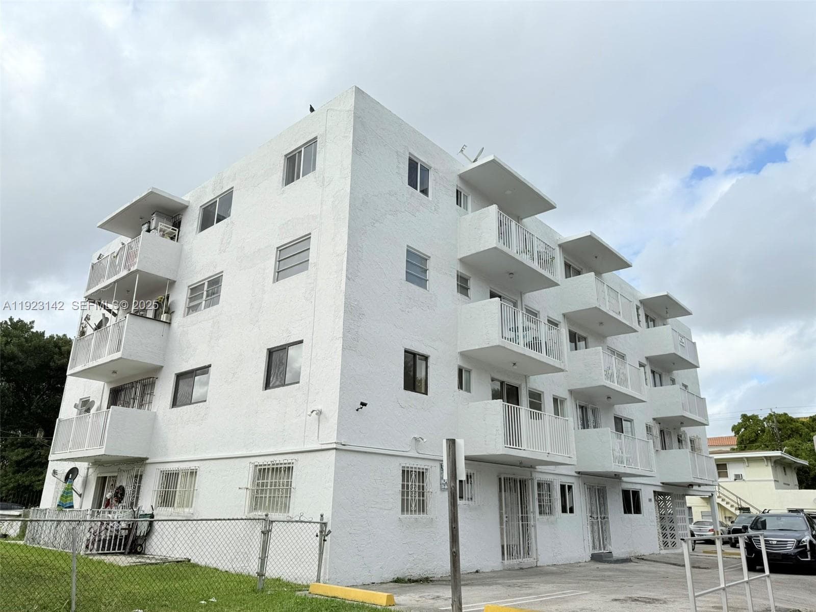 ROYAL PALM CONDO · #404 in Miami - Photo 2