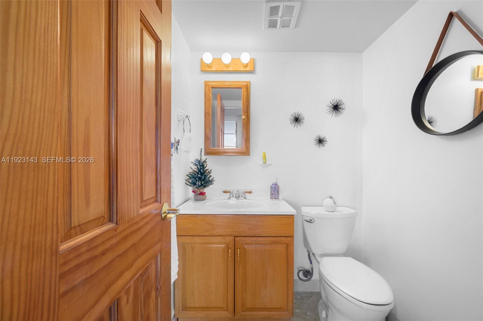LAKE POINT TOWER · #1109 in Hallandale Beach - Photo 13