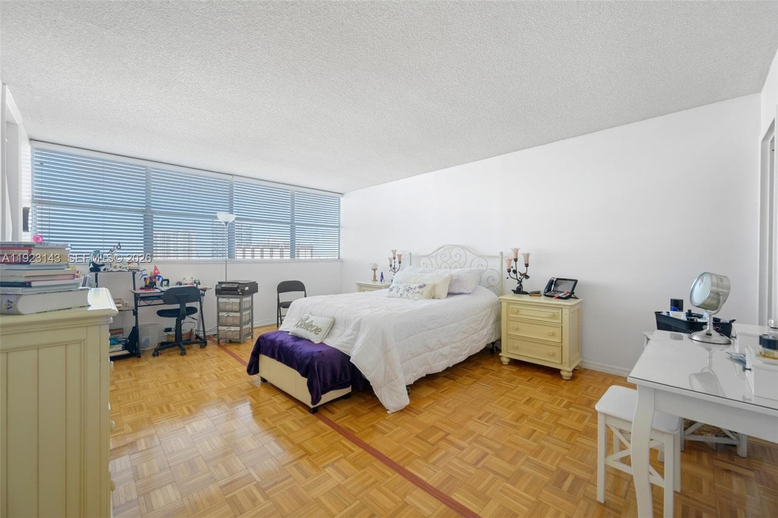 LAKE POINT TOWER · #1109 in Hallandale Beach - Photo 14