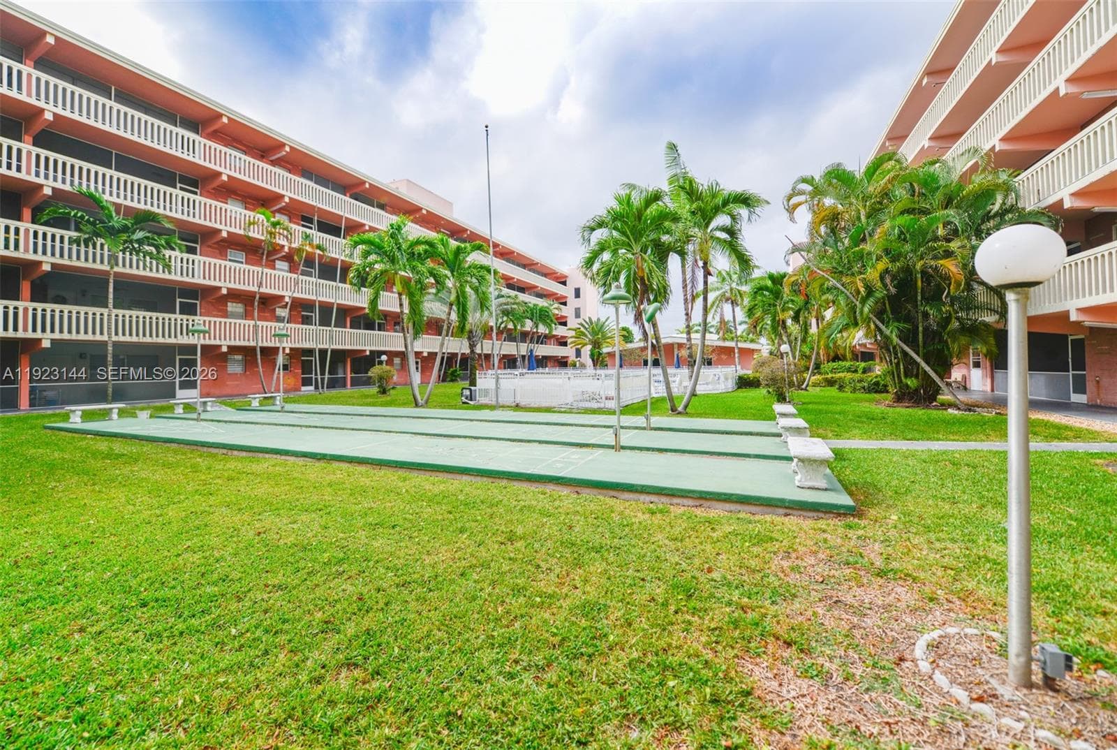 El Dorado · #6D in Hallandale Beach - Photo 33