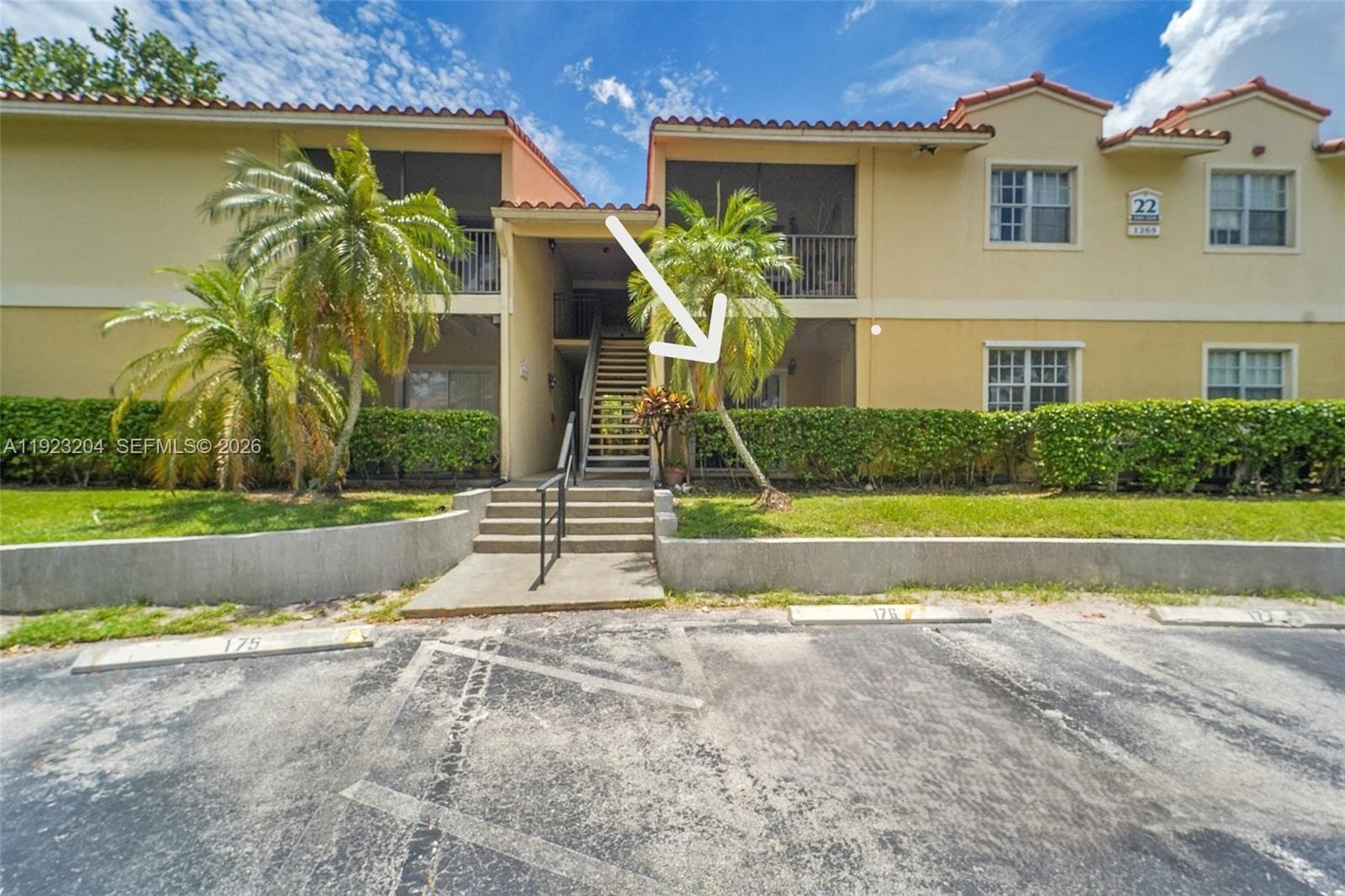 ROYAL POINCIANA CONDO · #2205 in Pompano Beach - Photo 2