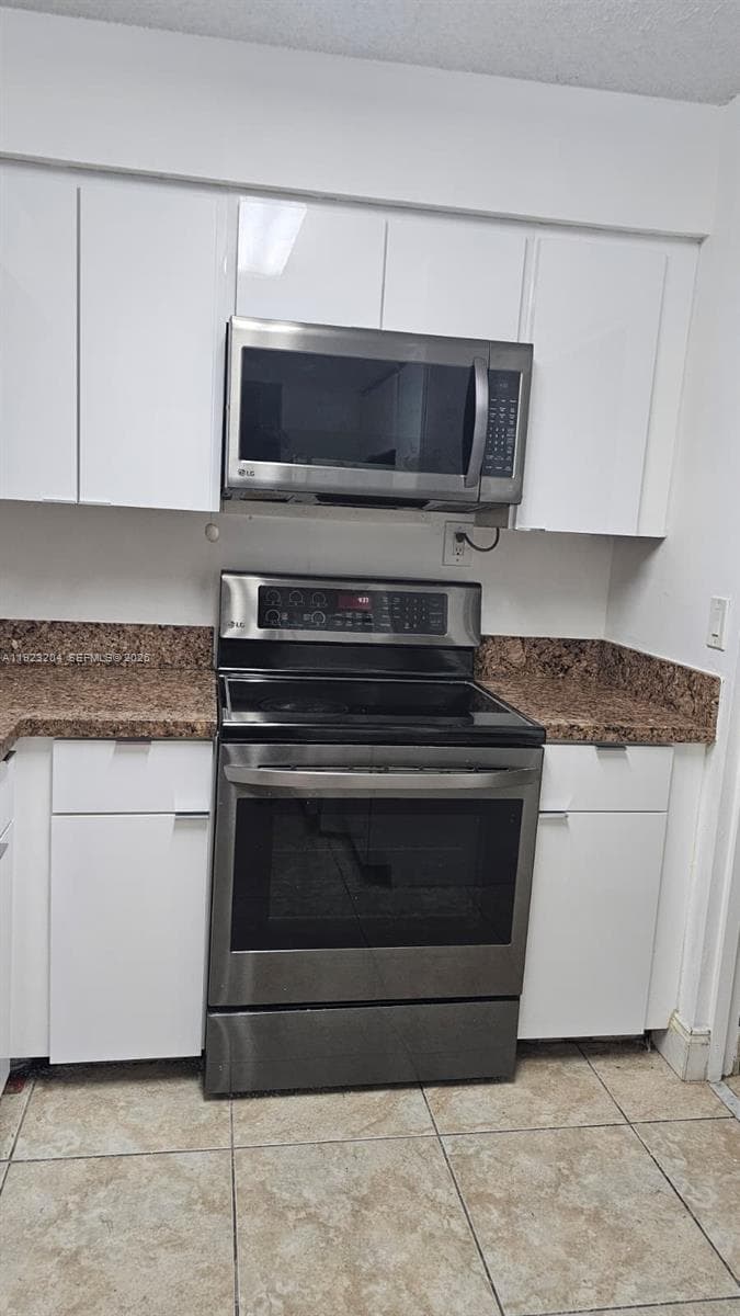 ROYAL POINCIANA CONDO · #2205 in Pompano Beach - Photo 6