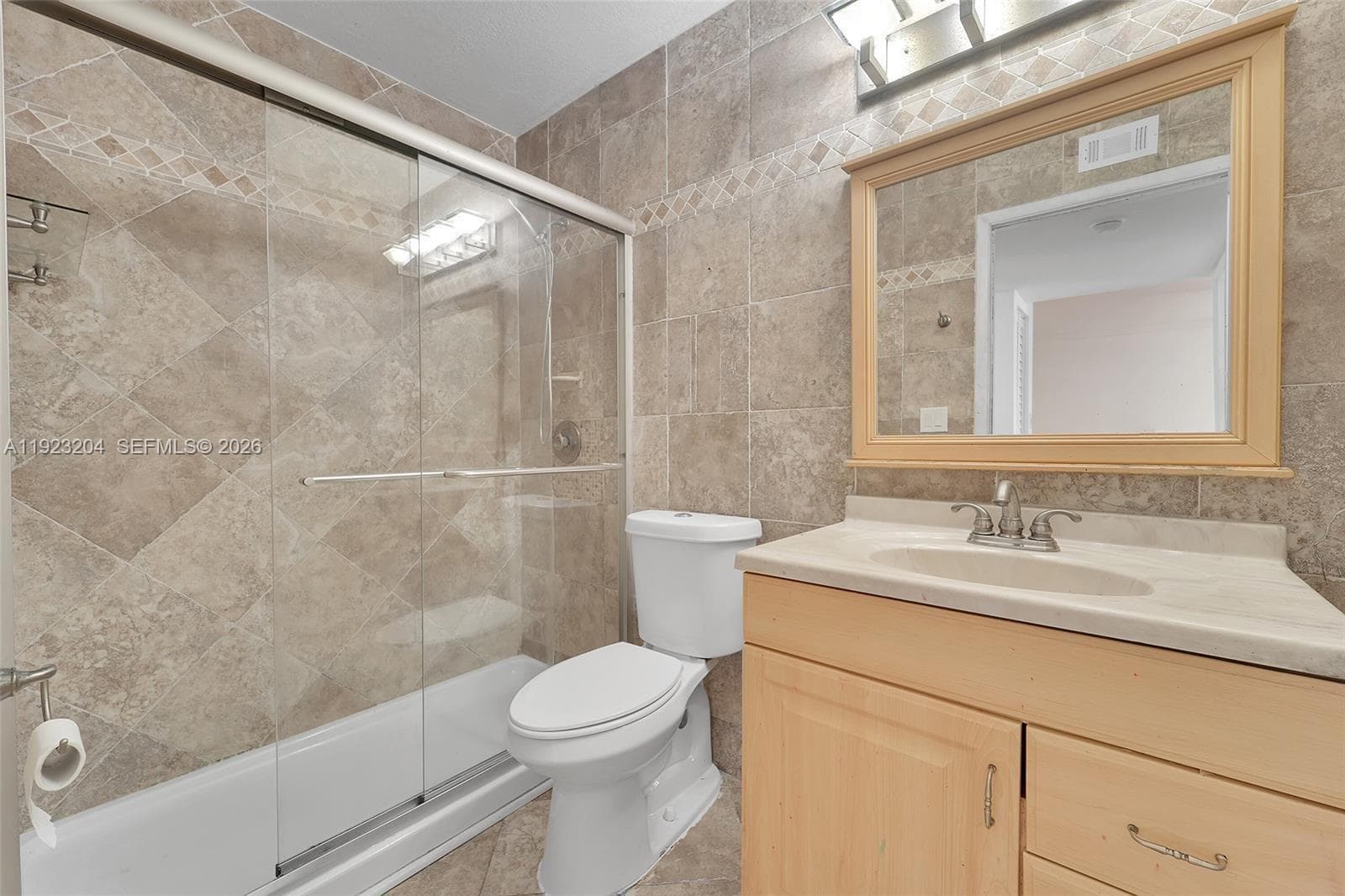 ROYAL POINCIANA CONDO · #2205 in Pompano Beach - Photo 11